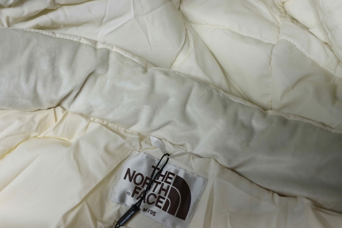 EM Sneakers The North Face Long Hooded Down Jacket White