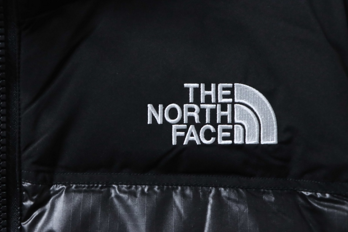 EM Sneakers The North Face Plaid Down Jacket Black