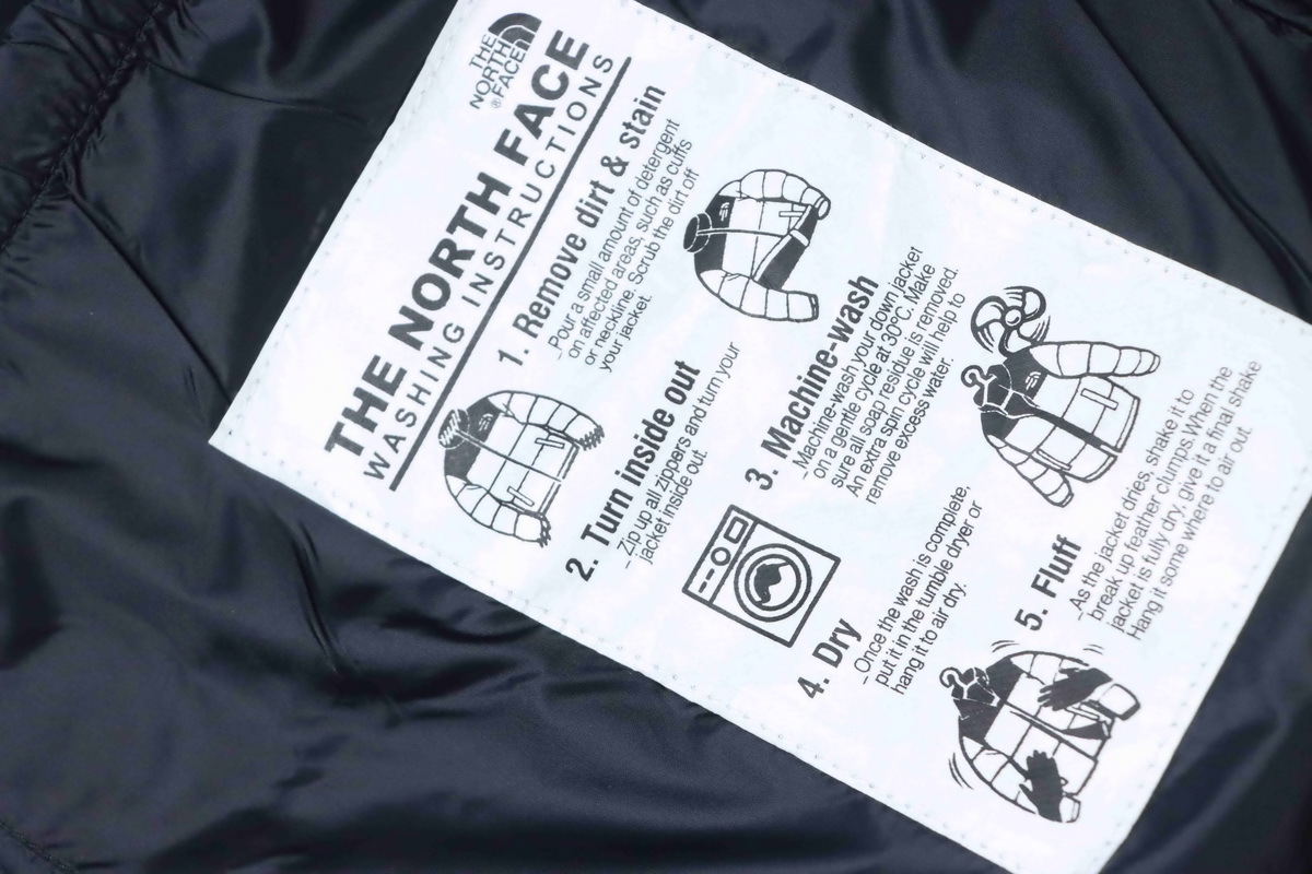 EM Sneakers The North Face Plaid Down Jacket Black