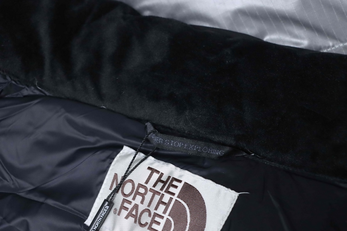 EM Sneakers The North Face Plaid Down Jacket Black Gray