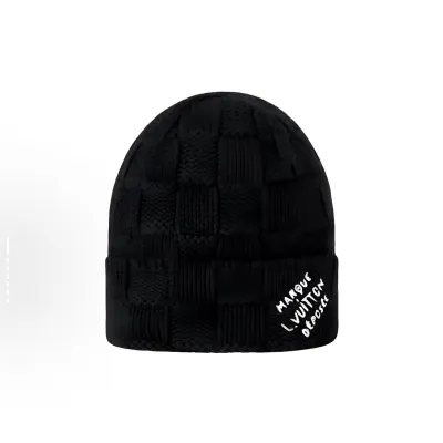 EM Sneakers Louis Vuitton LV Damier Snug Beanie Black 02