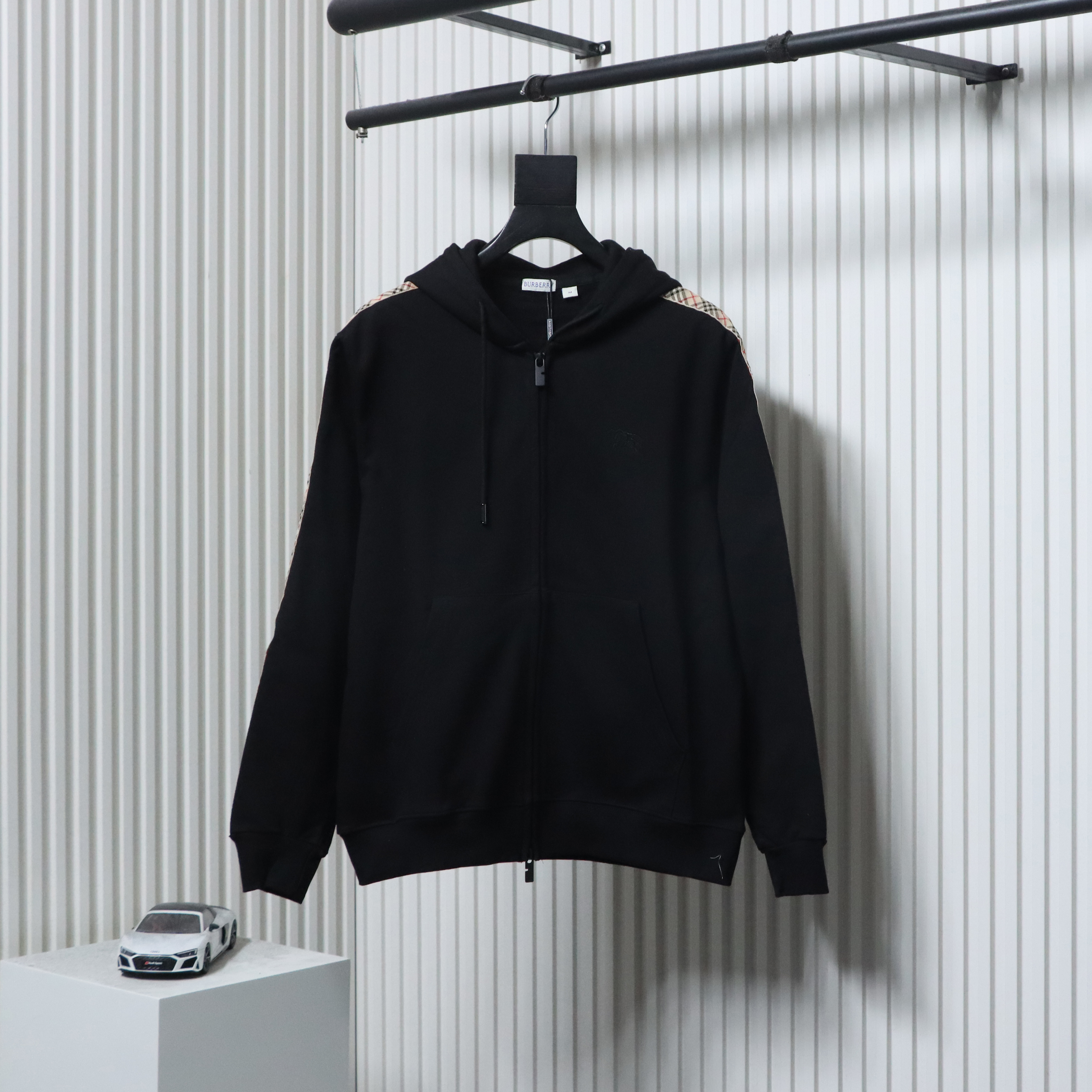 EM Sneakers Burberry Black Zip-up Hoodie with Side Quilting Pattern