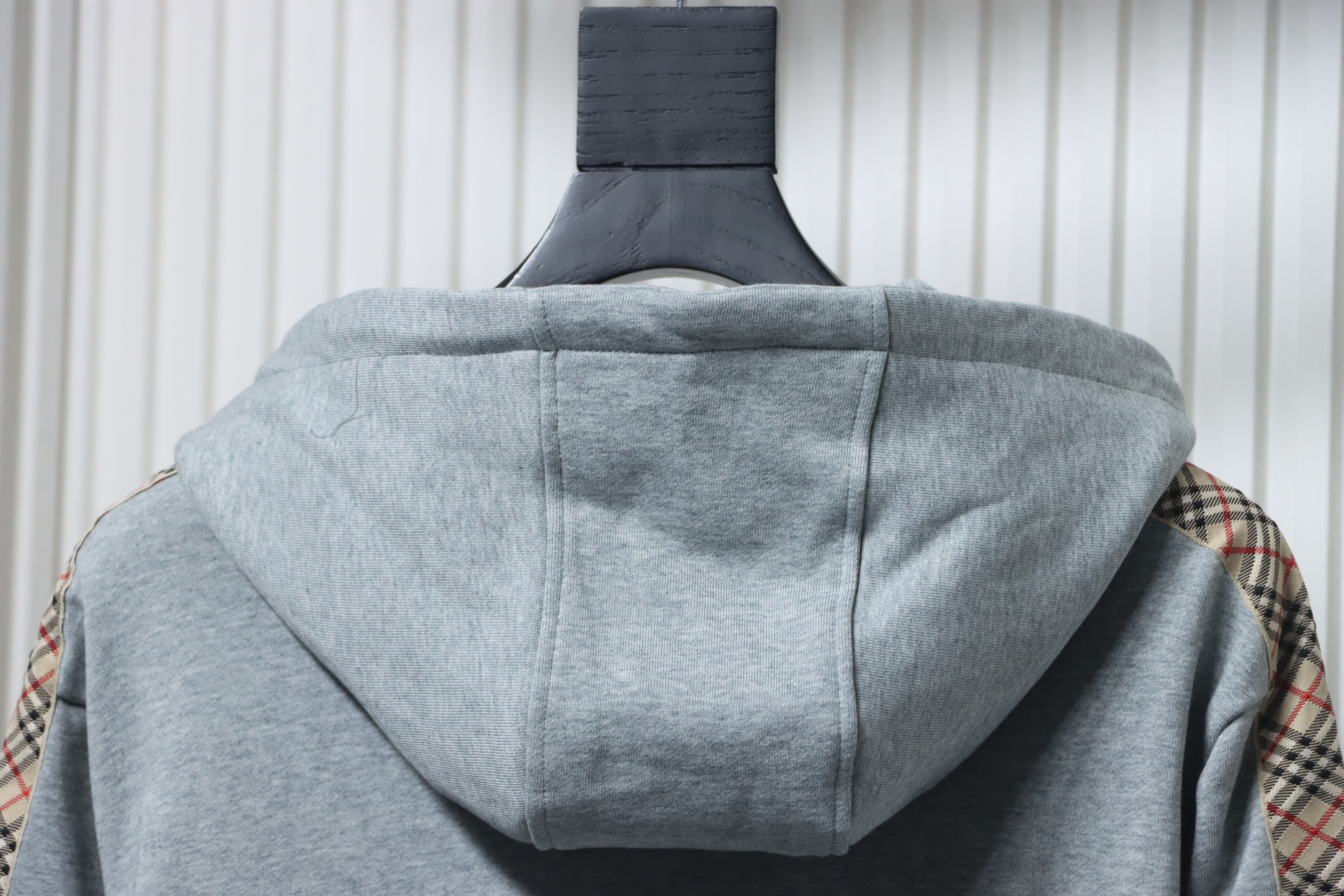 EM Sneakers Burberry Grey Zip-up Hoodie with Side Quilting Pattern