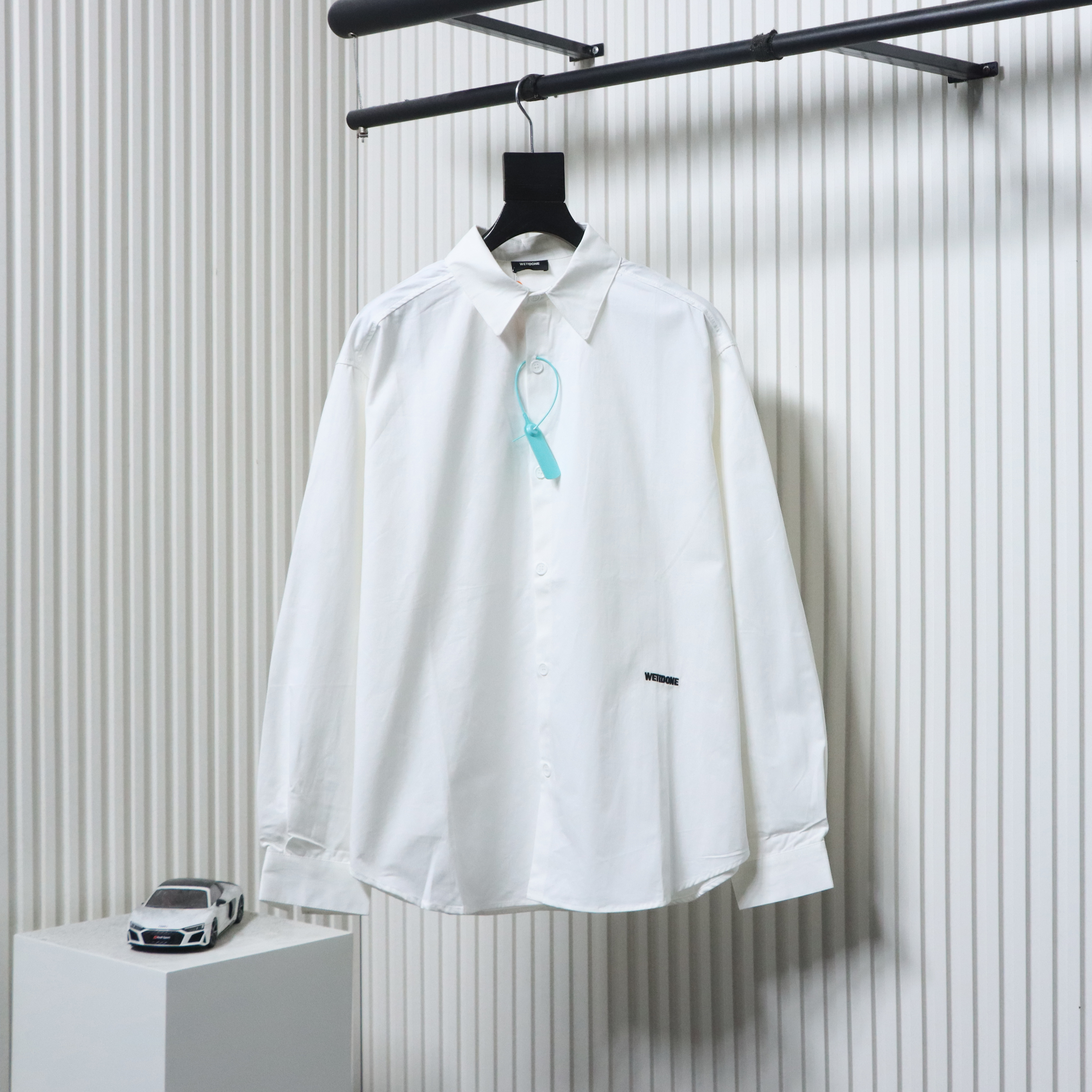 EM Sneakers WE11DONE 24SS Autumn New Style Simple Logo Embroidered Collar Long Sleeve Shirt White