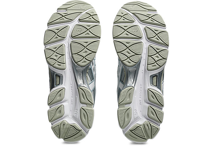 EM Sneakers ASICS GEL-NYC 2055 Cream/Dolphin Grey