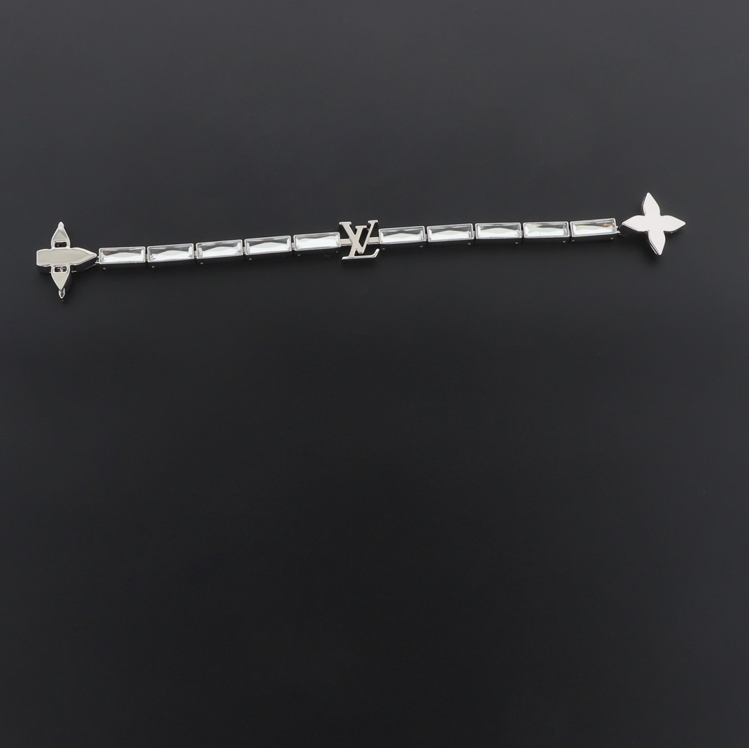 EM Sneakers Louis Vuitton Lv Reflect Bracelet Zircon Silver