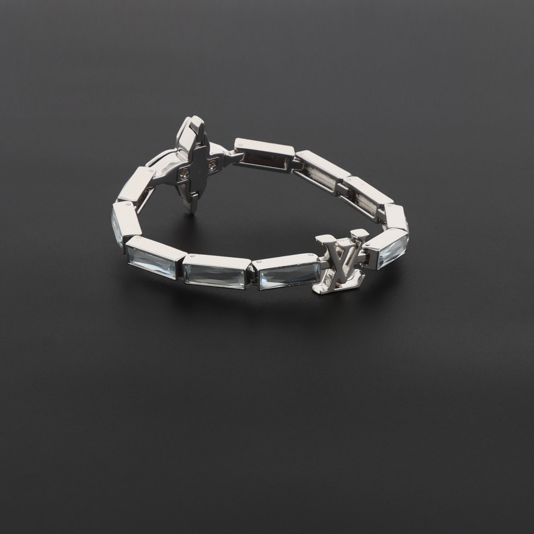 EM Sneakers Louis Vuitton Lv Reflect Bracelet Zircon Silver