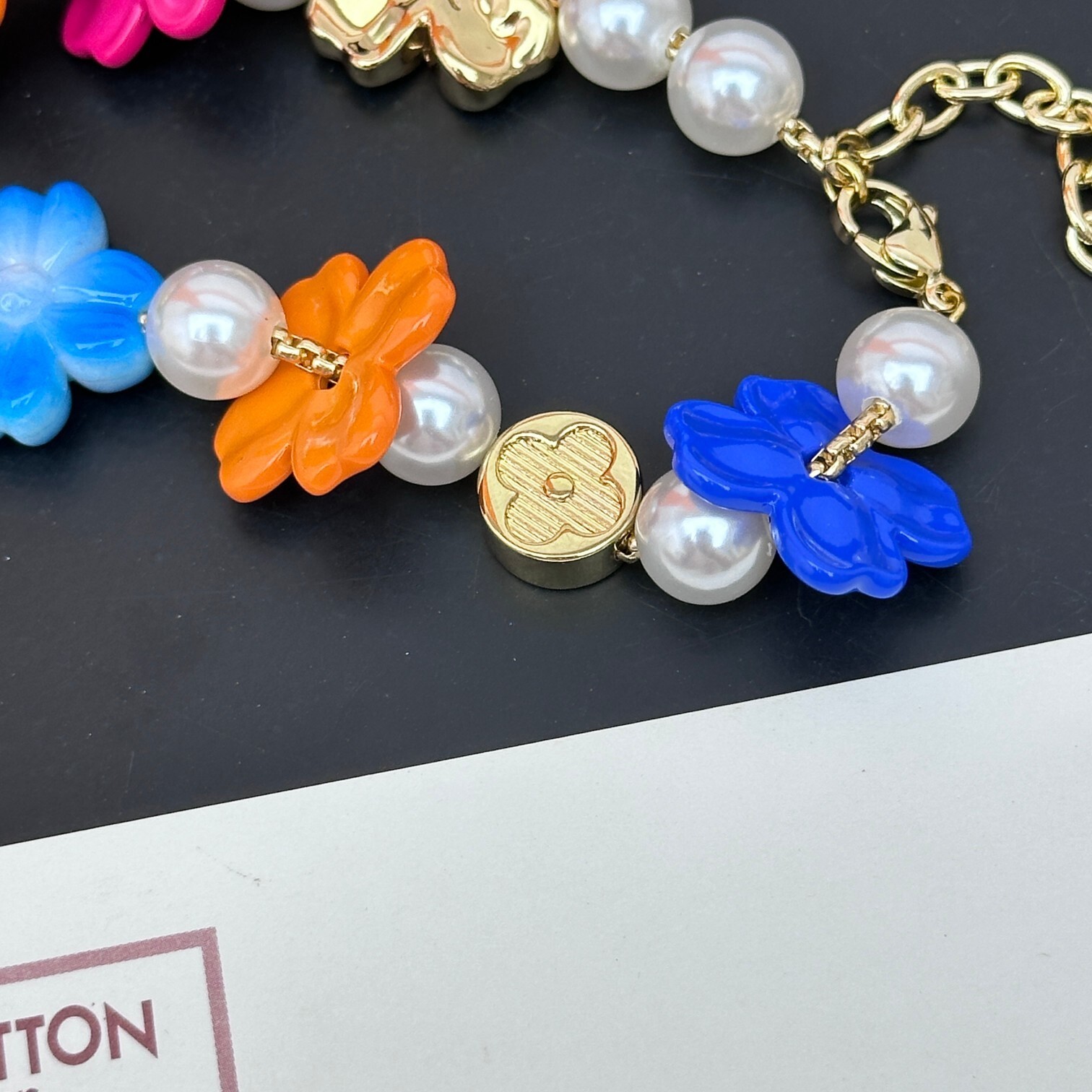 EM Sneakers Louis Vuitton LV Surfin' Flower Bracelet Multicolor