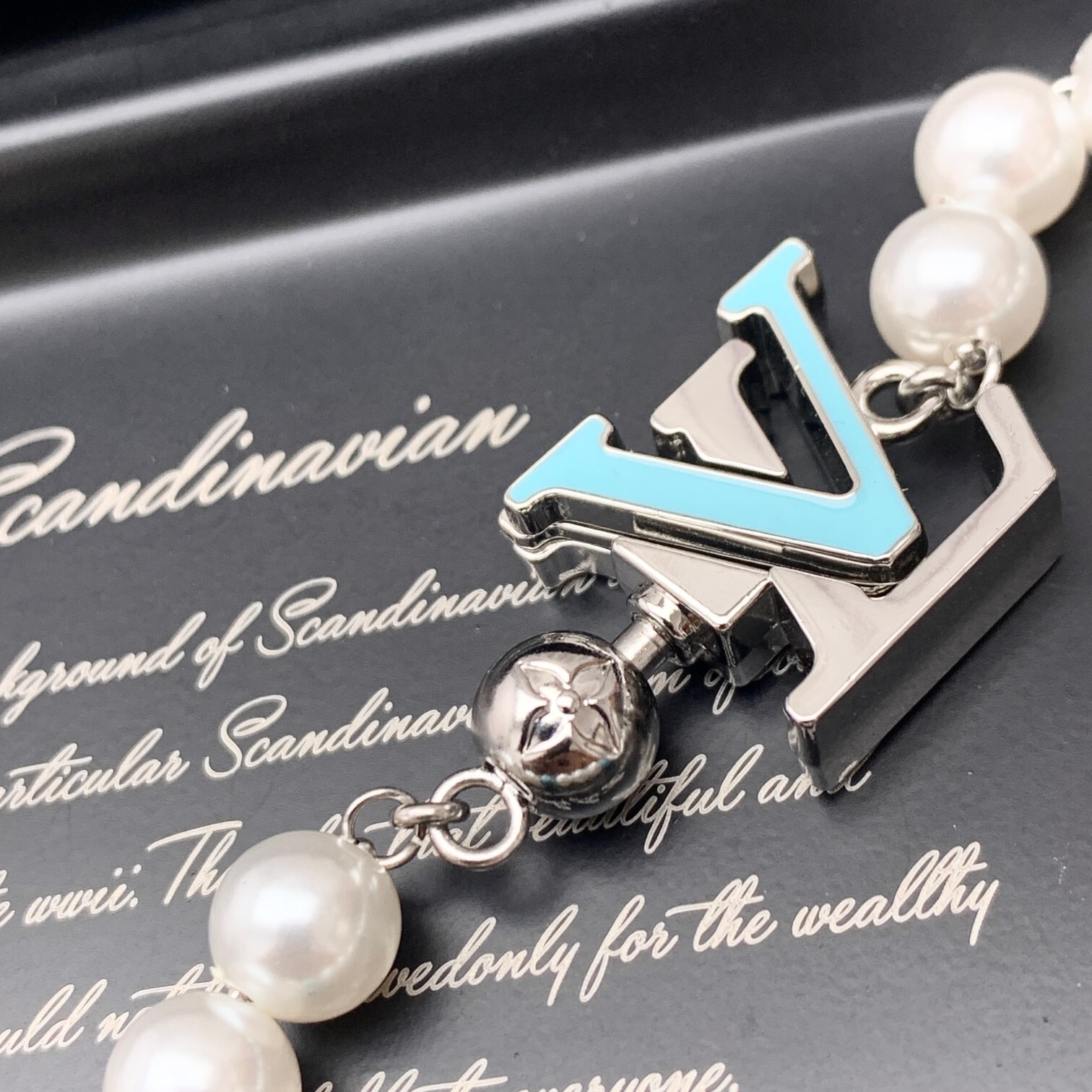 EM Sneakers Louis Vuitton Rodeo Bracelet Turquoise