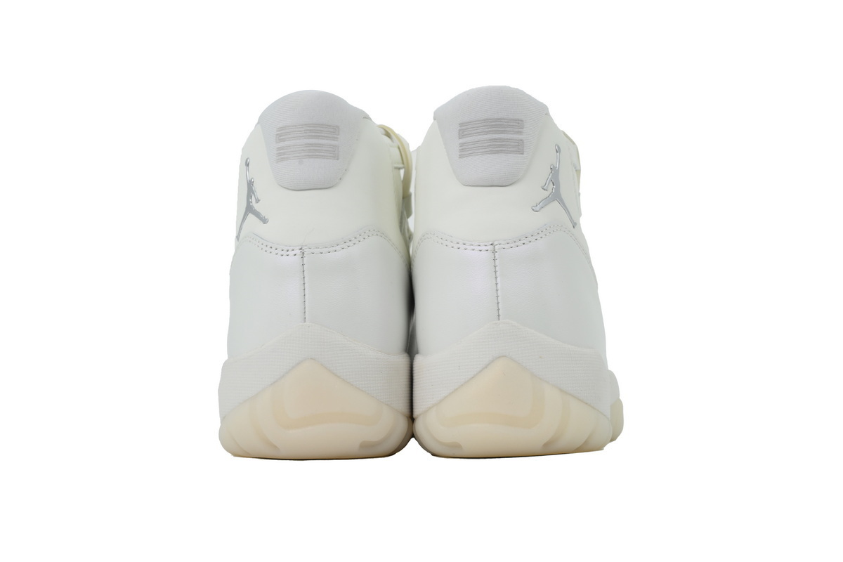 EM Sneakers Air Jordan 11 Retro Grand Finale