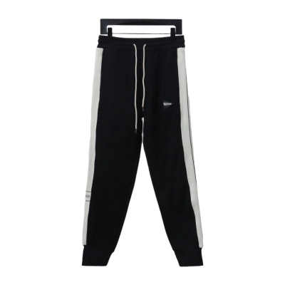 EM Sneakers Balenciaga Triangle Label Sweatpants Black and White 01