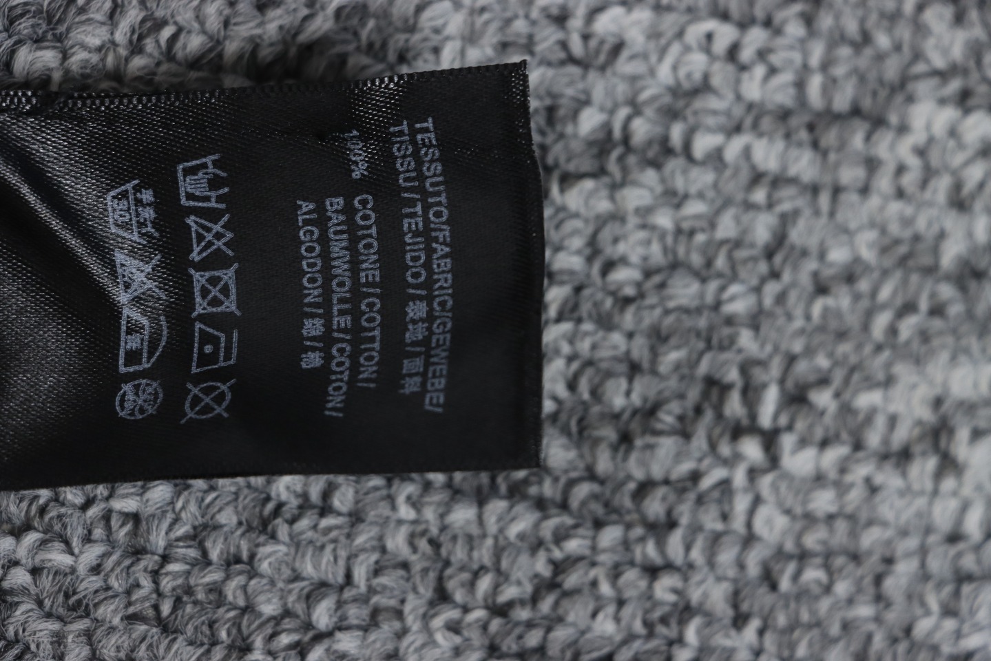 EM Sneakers Balenciaga Triangle Label Sweatpants Black and White