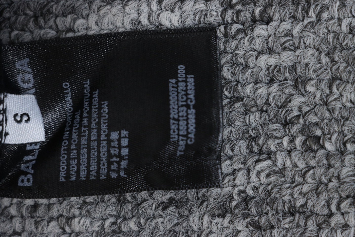 EM Sneakers Balenciaga Triangle Label Sweatpants Black and White