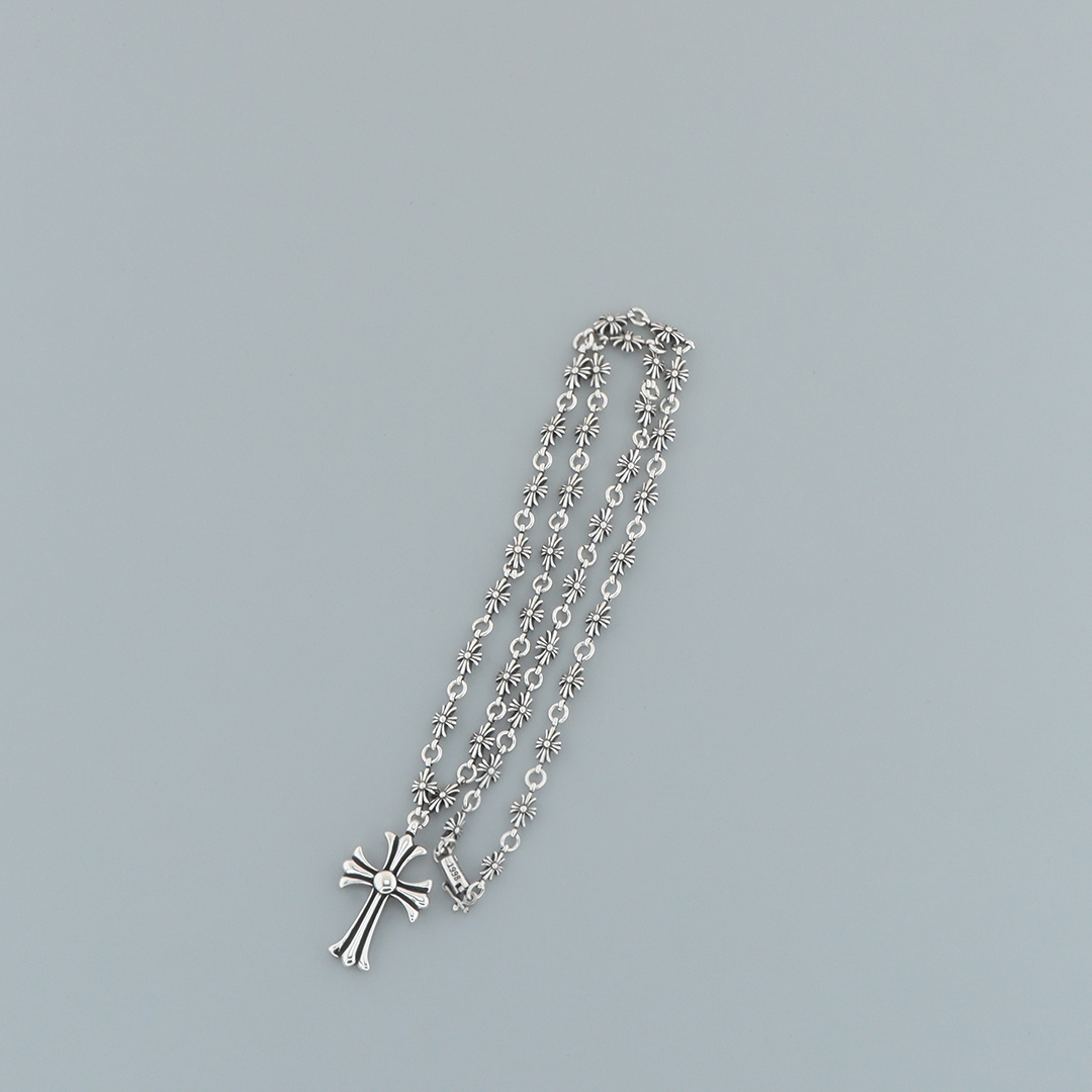 EM Sneakers Chrome Hearts 925 Sterling Silver Cross Necklace