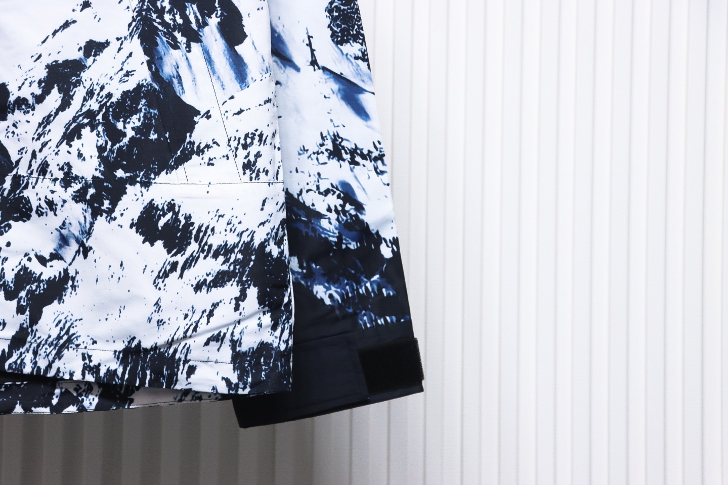 EM Sneakers Supreme × The North Face Mountain Parka Jacket Blue and Black(FW17)