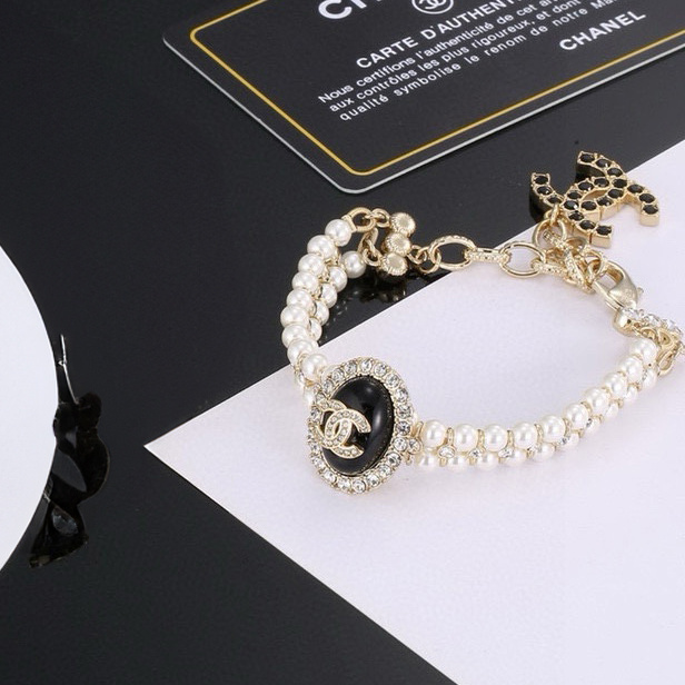 EM Sneakers Chanel Charm Logo 2 Row Pearl Bracelet Metal Woman's 20C