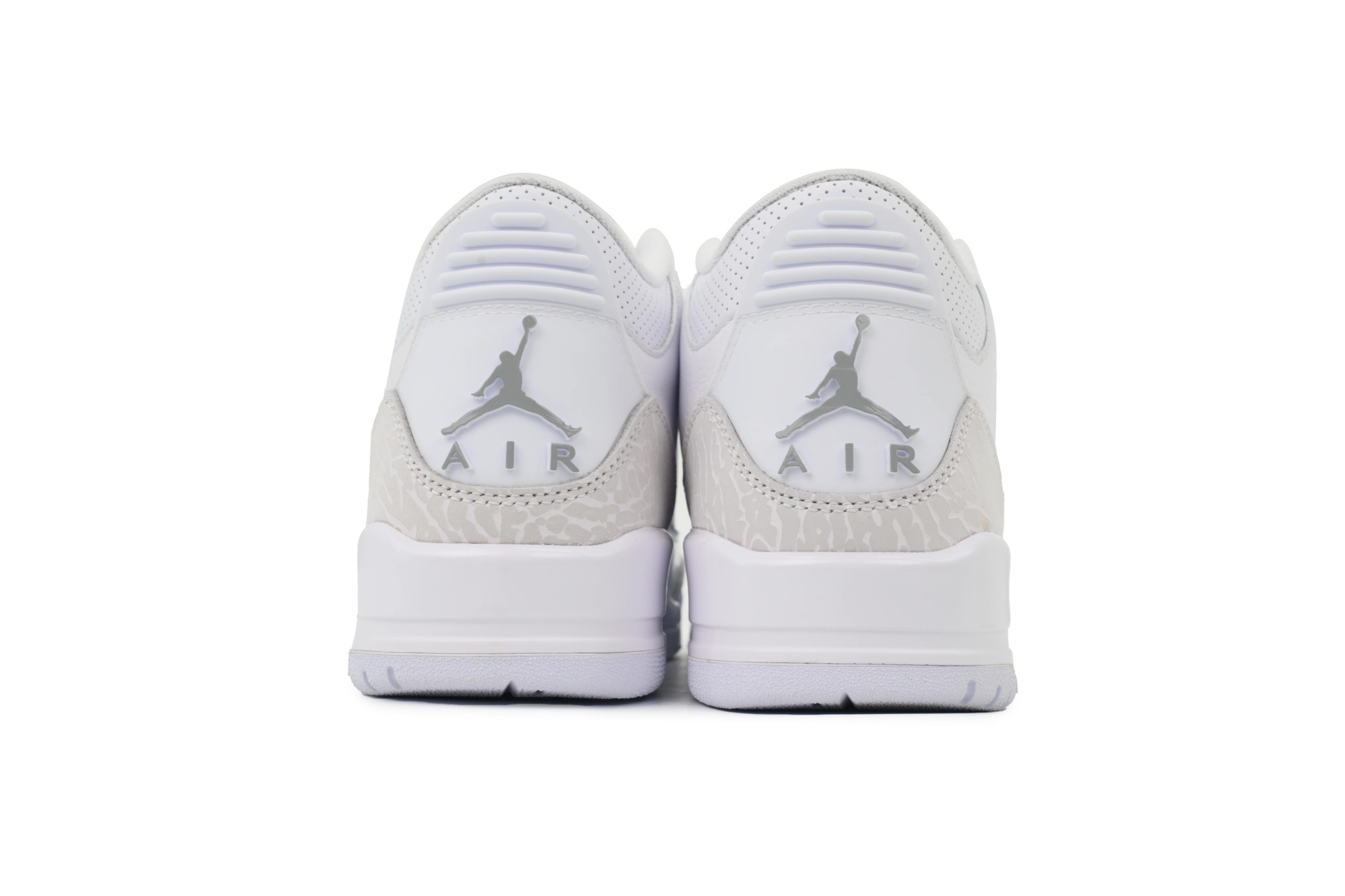 EM Sneakers Air Jordan 3 Retro Pure Money (2025)