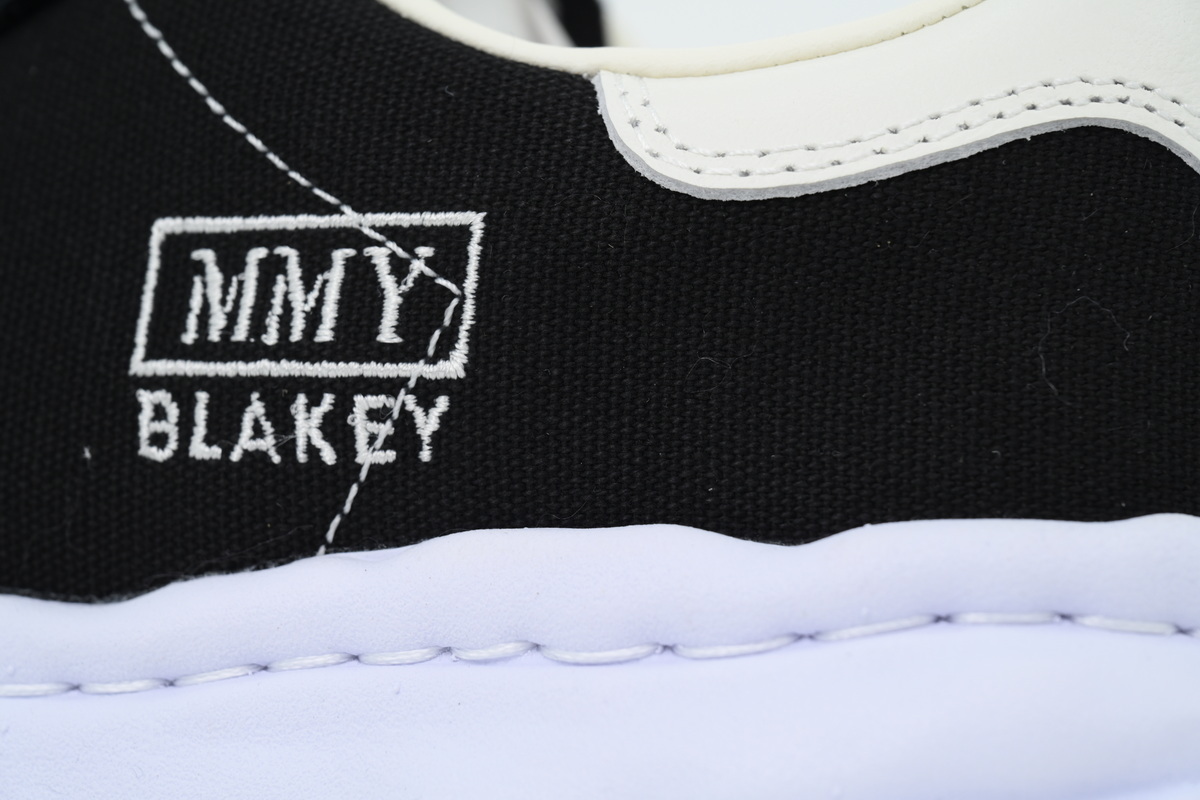 EM Sneakers Mihara Yasuhiro Black and White NO.605