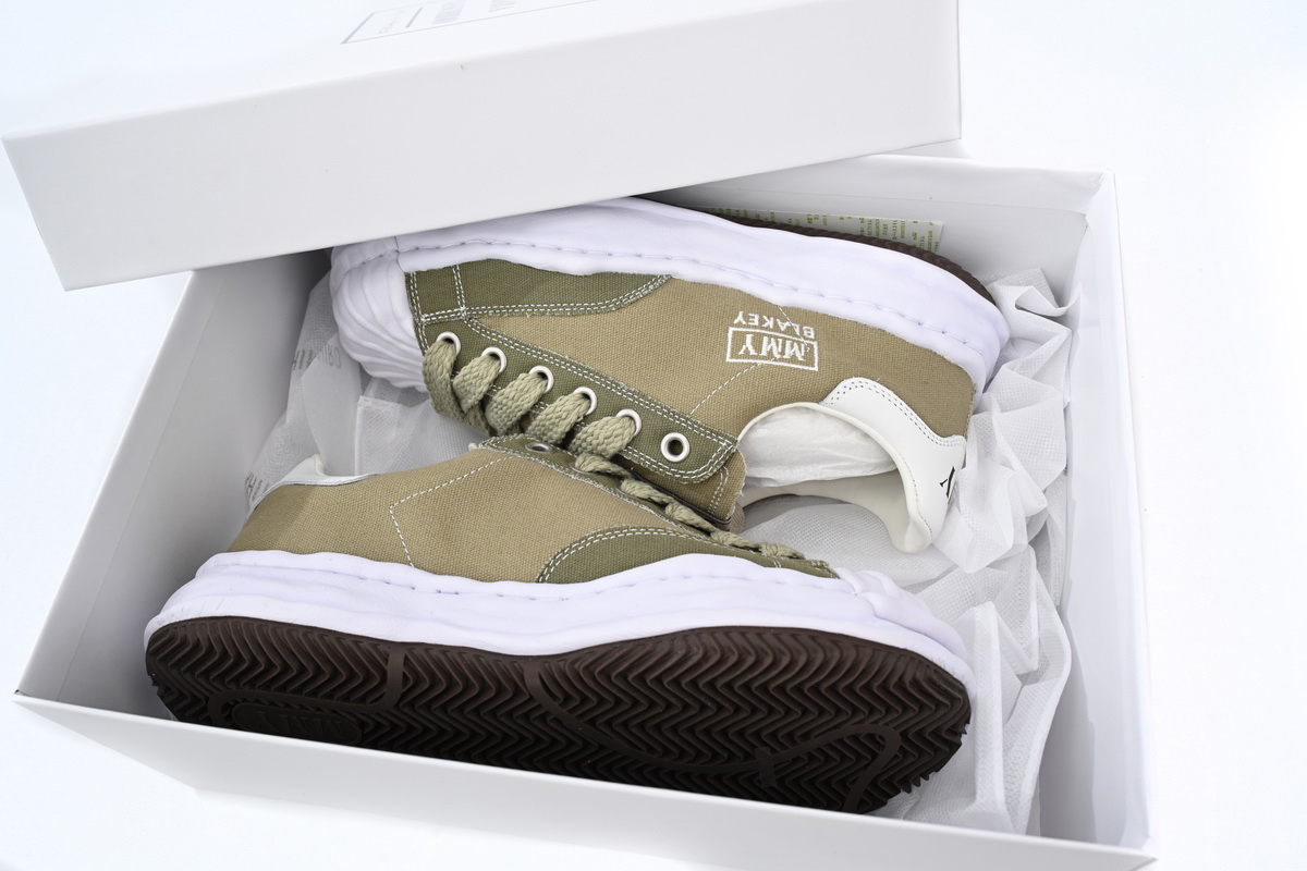 EM Sneakers Mihara Yasuhiro White and White Green NO.765