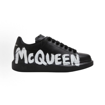 EM Sneakers Alexander McQueen Oversized Graffiti Black White 02