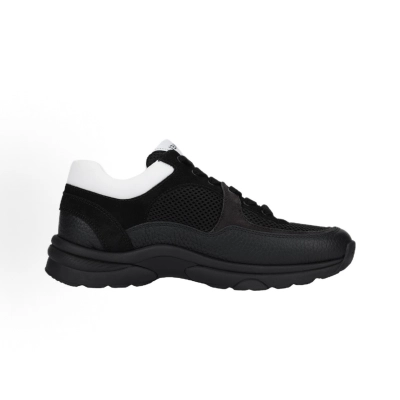 EM Sneakers Chanel Low Top Trainer Black White 02