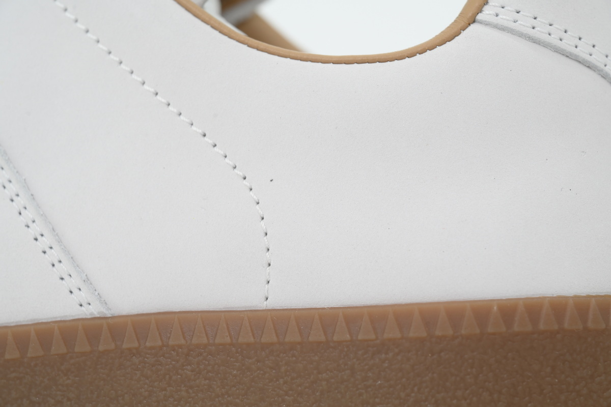 EM Sneakers Maison Margiela White Paint Replica Sneakers