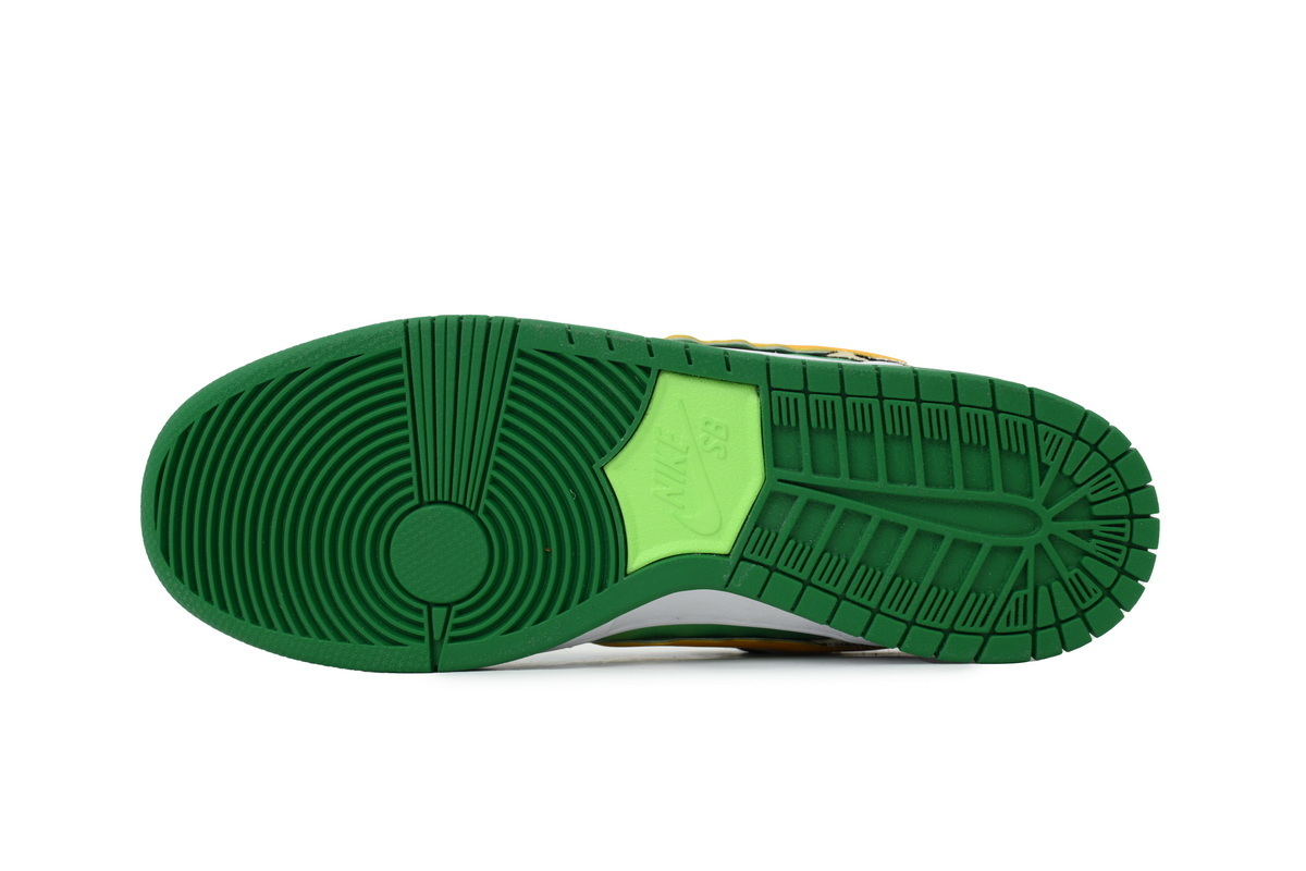 EM Sneakers Nike SB Dunk Low Ben & Jerry's Chunky Dunky