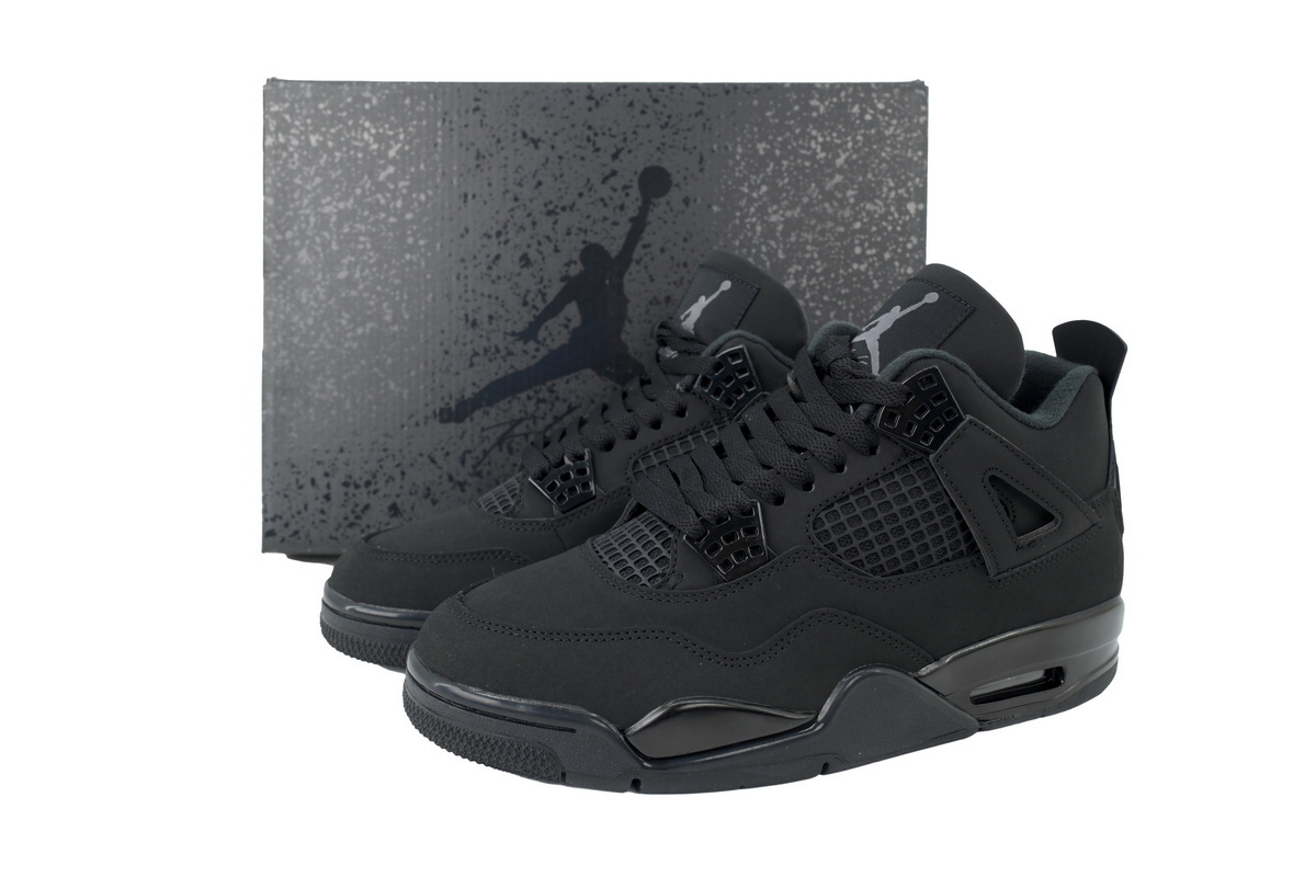EM Sneakers Air Jordan 4 Black Cat (2025)