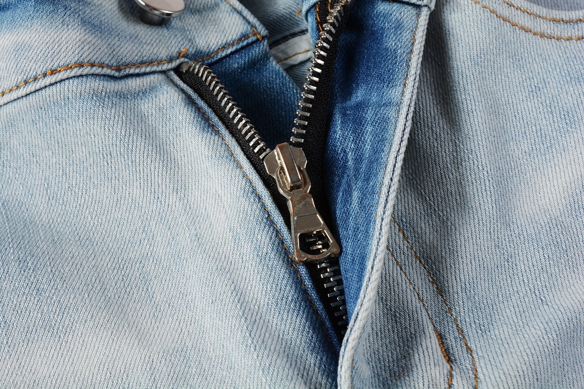 EM Sneakers Amiri Jean 8820