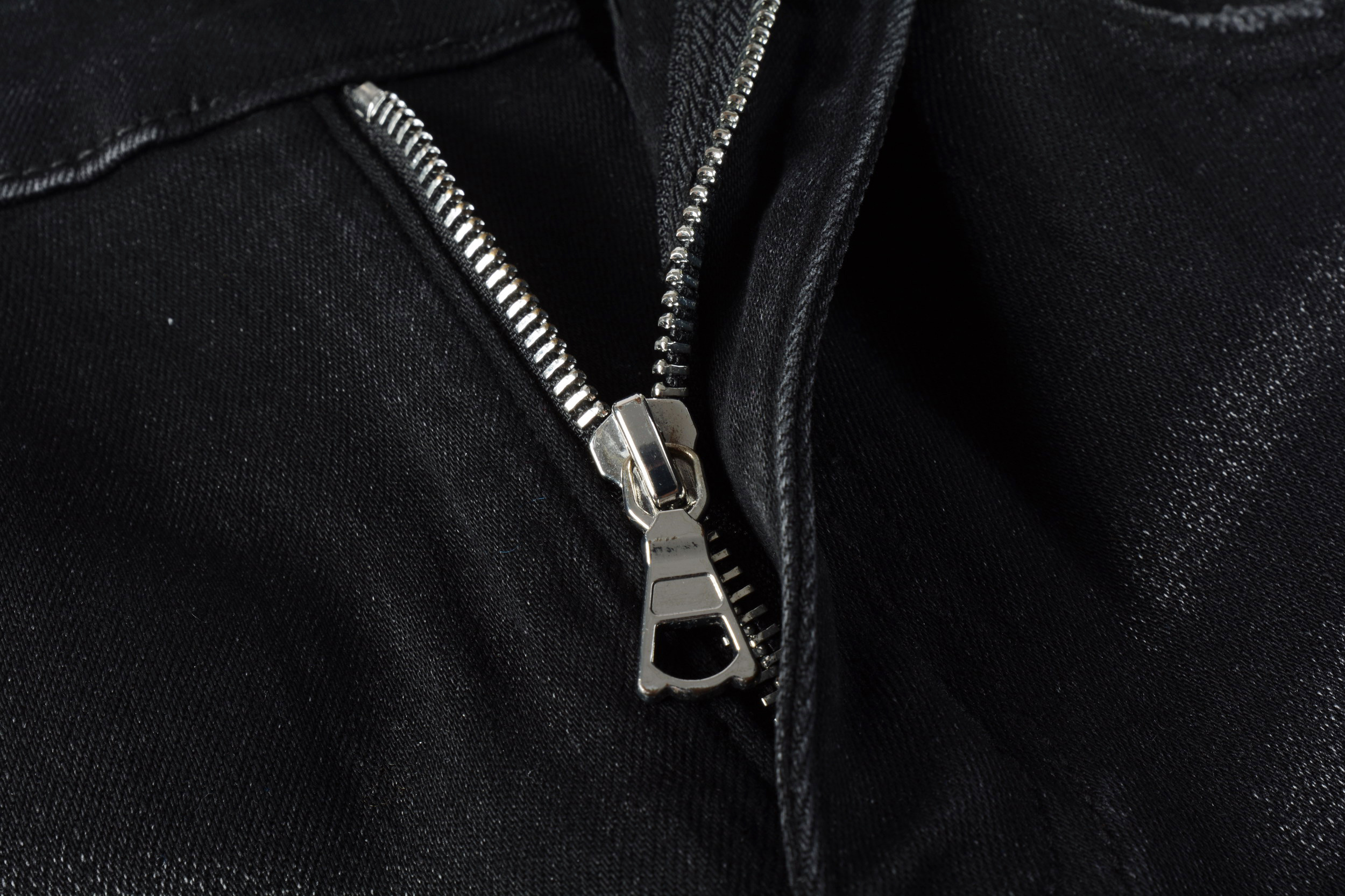 EM Sneakers Amiri Jean 8823