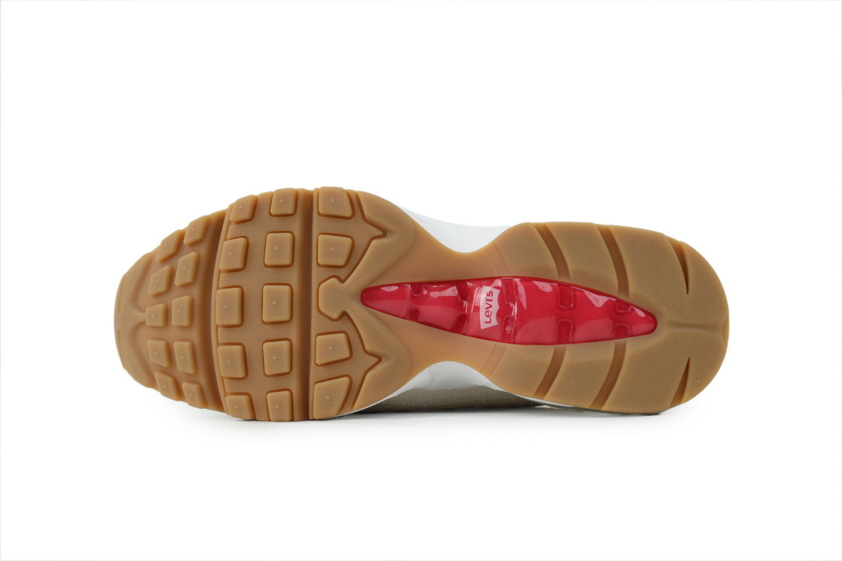 EM Sneakers Nike Air Max 95 × Undefeated Large Bubble Off-White