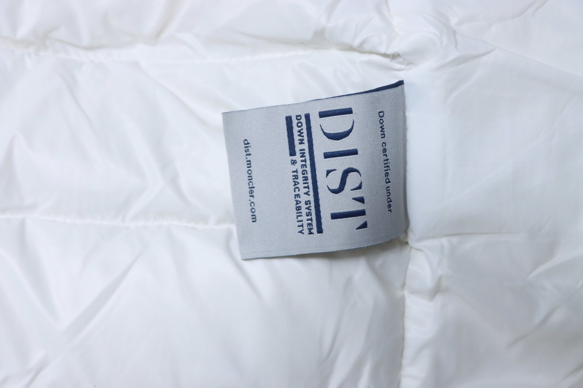 EM Sneakers Moncler Dragon Year Limited Edition Down Jacket White