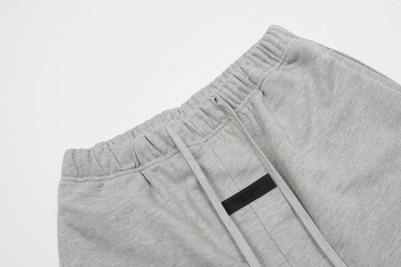 EM Sneakers Fear of God Essentials Classic Sweatshort -015 Gray