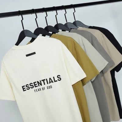 EM Sneakers Fear of God Essentials V Neck T-Shirt Seal /Black /Buttercream /Beige /Brown /Green 02