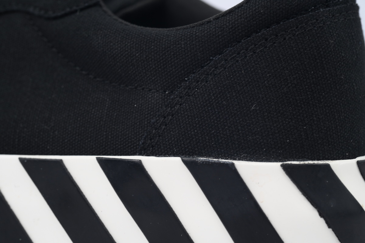 copy of EM Sneakers Off-White Vulc Low Top Black Violet