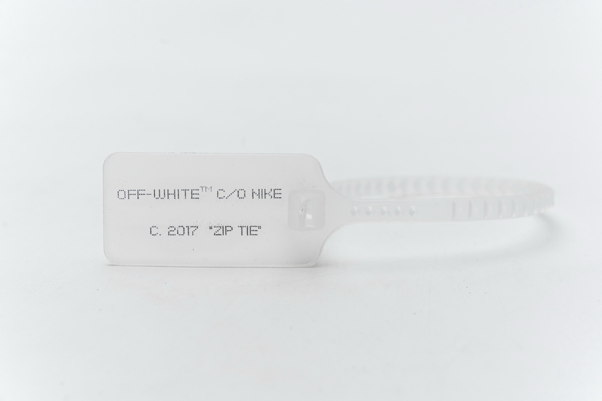 EM Sneakers Nike Air Force 1 Low '07 Off-White MOMA