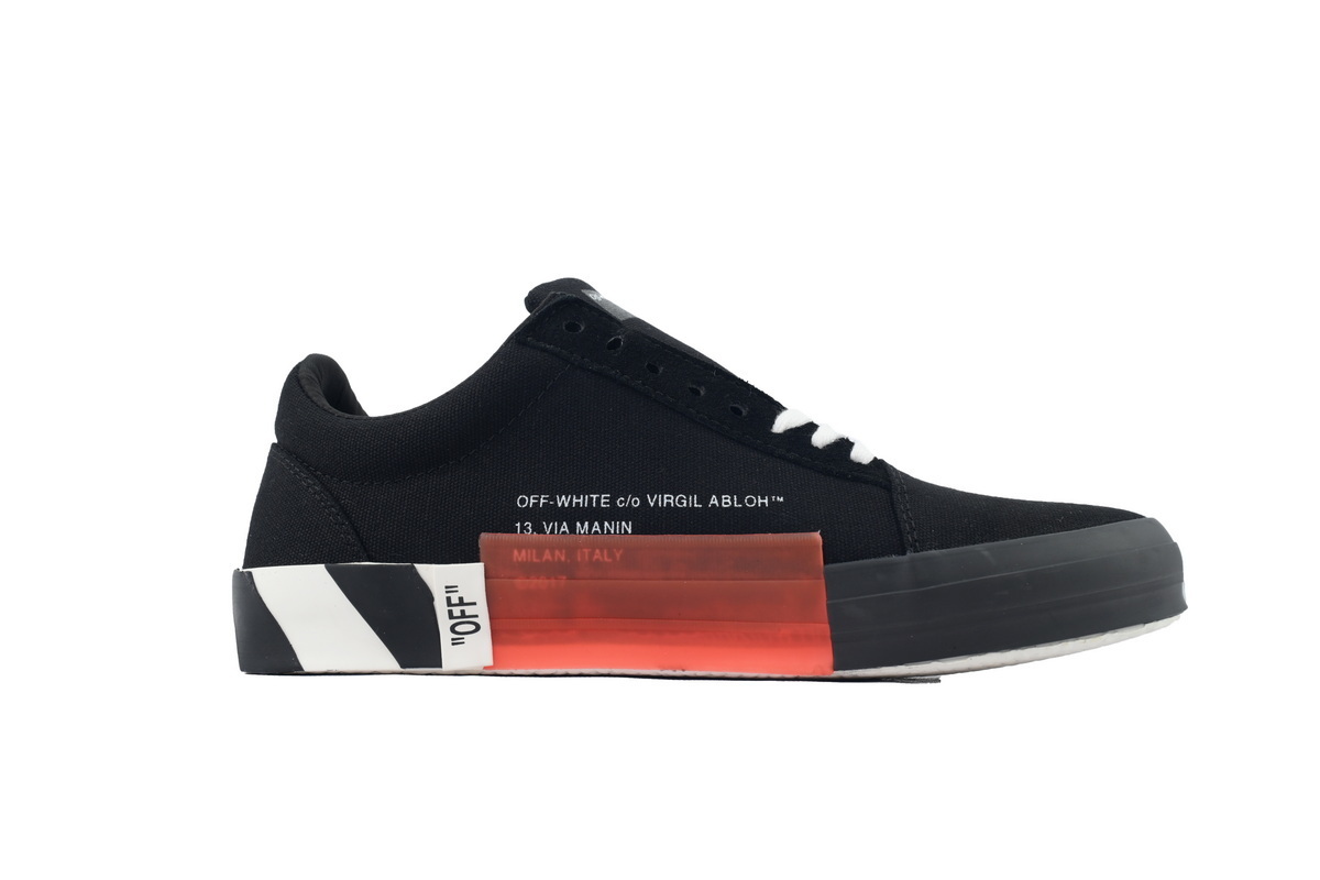 EM Sneakers Off-White Vulc Low Top Black