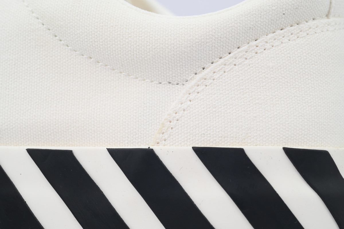 EM Sneakers Off-White Vulc Low Top White Grey