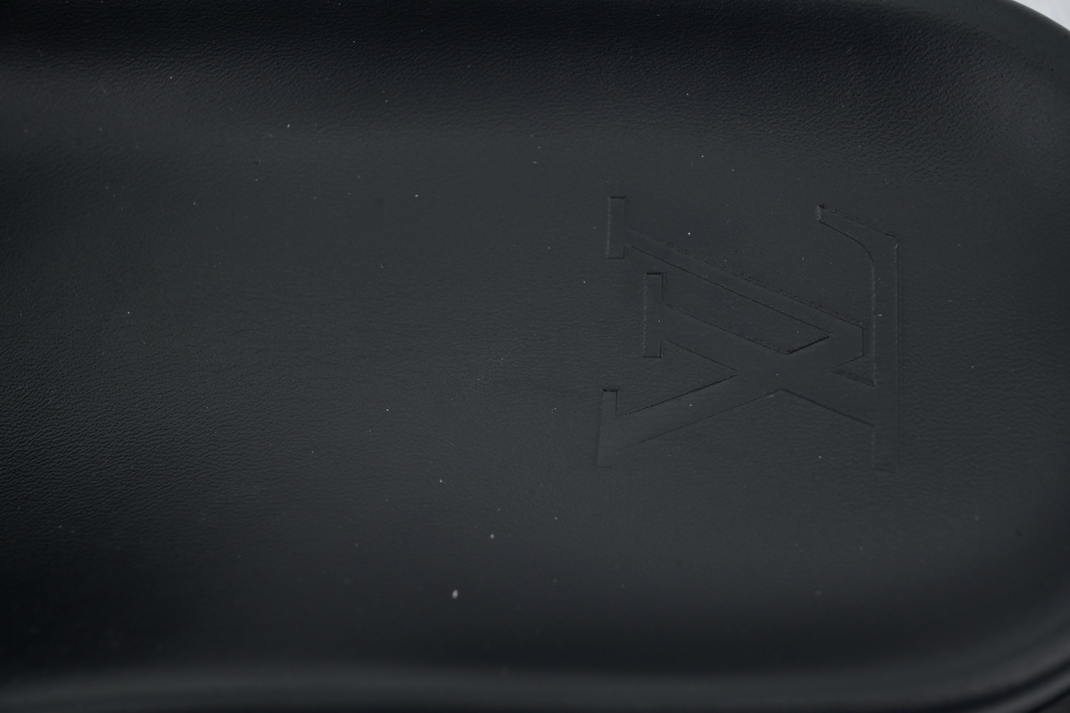 EM Sneakers Louis Vuitton LV Mirabeau Thong Slides-The Leather Surface Is Completely Black