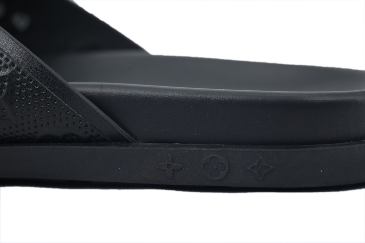 EM Sneakers Louis Vuitton LV Mirabeau Thong Slides-The Network Is Completely Black
