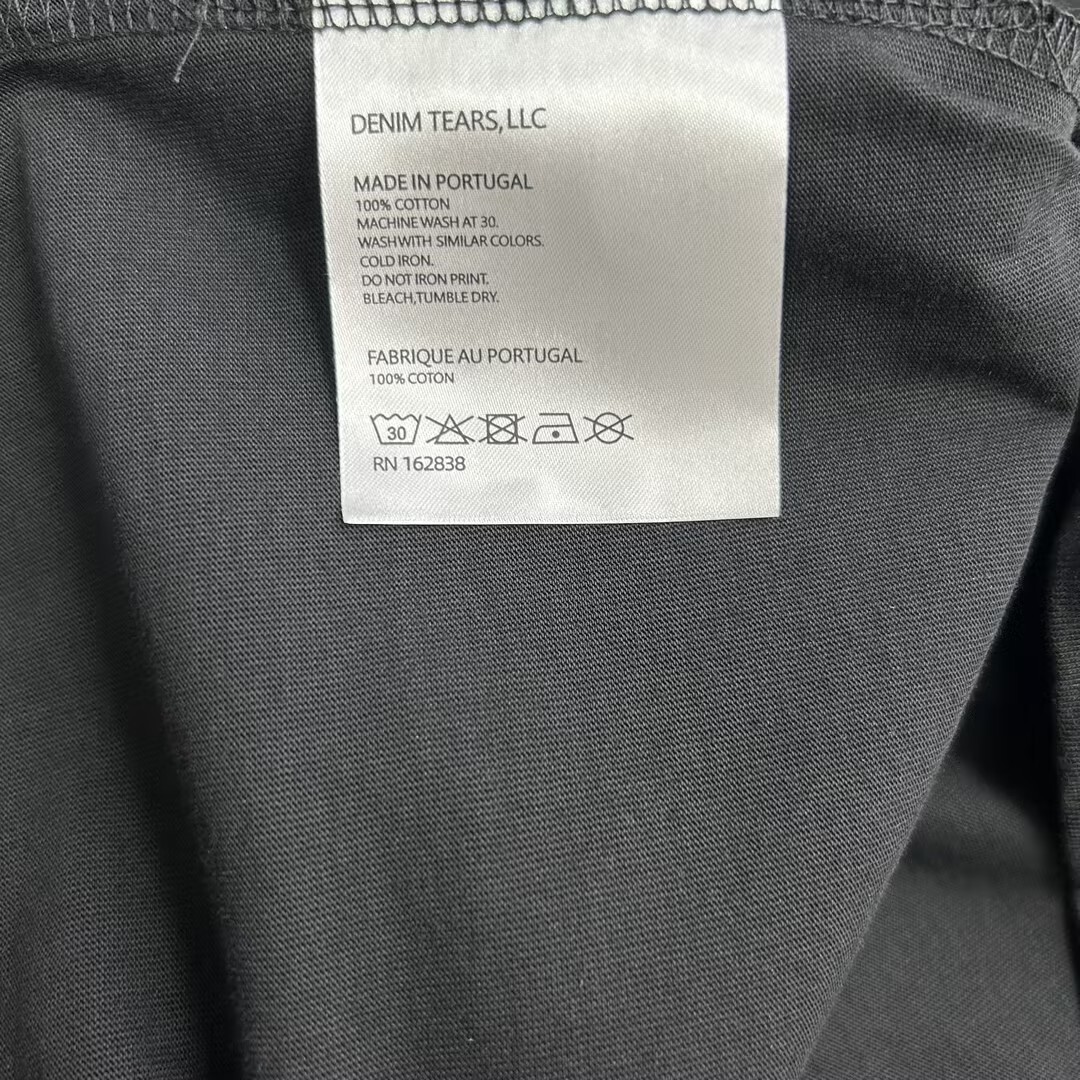 EM Sneakers Denim Tears The Cotton Wreath T-Shirt Royal Black and Diamond-DTT15