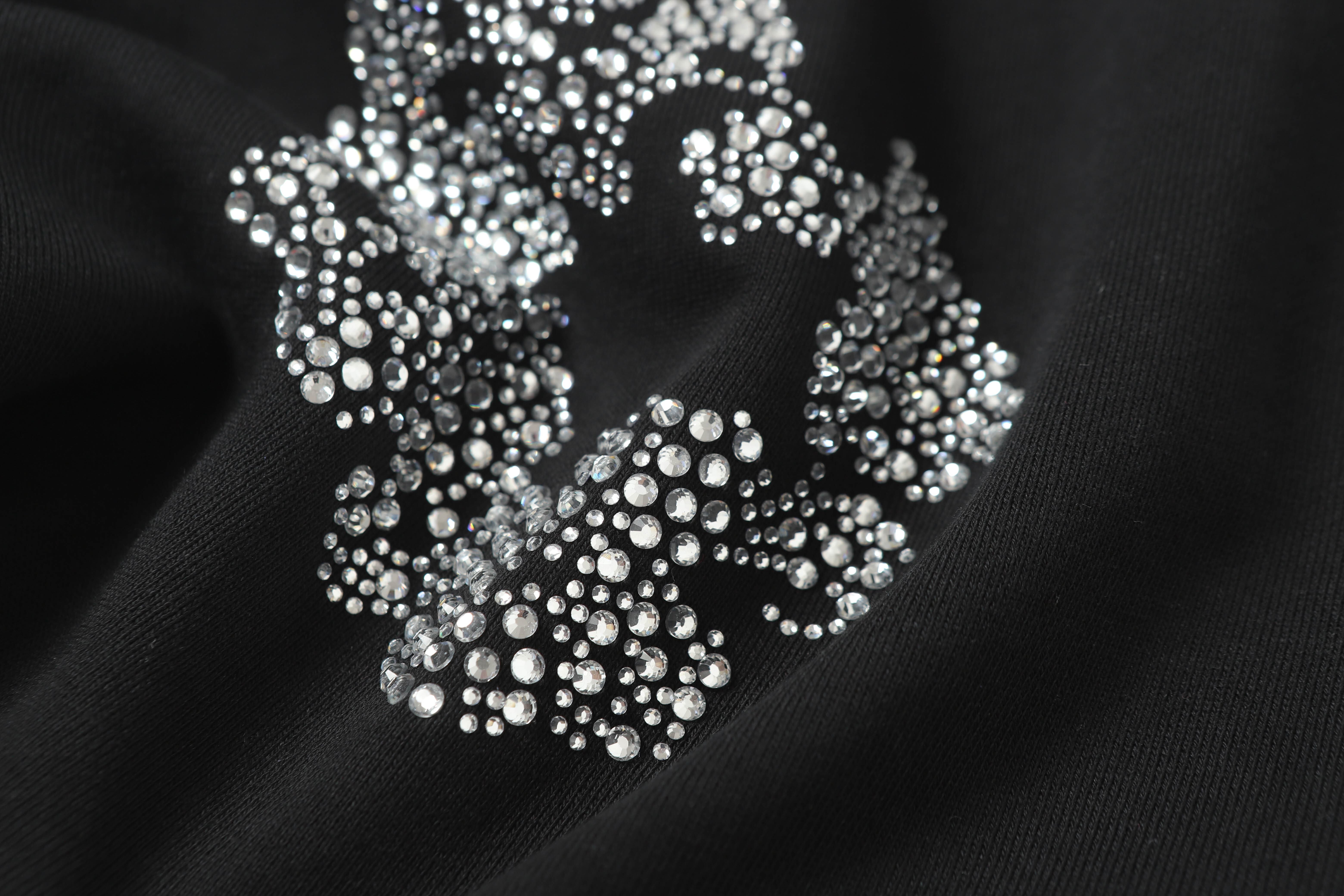 EM Sneakers Denim Tears Cotton Wreath T-shirt & Shorts Black and Diamond