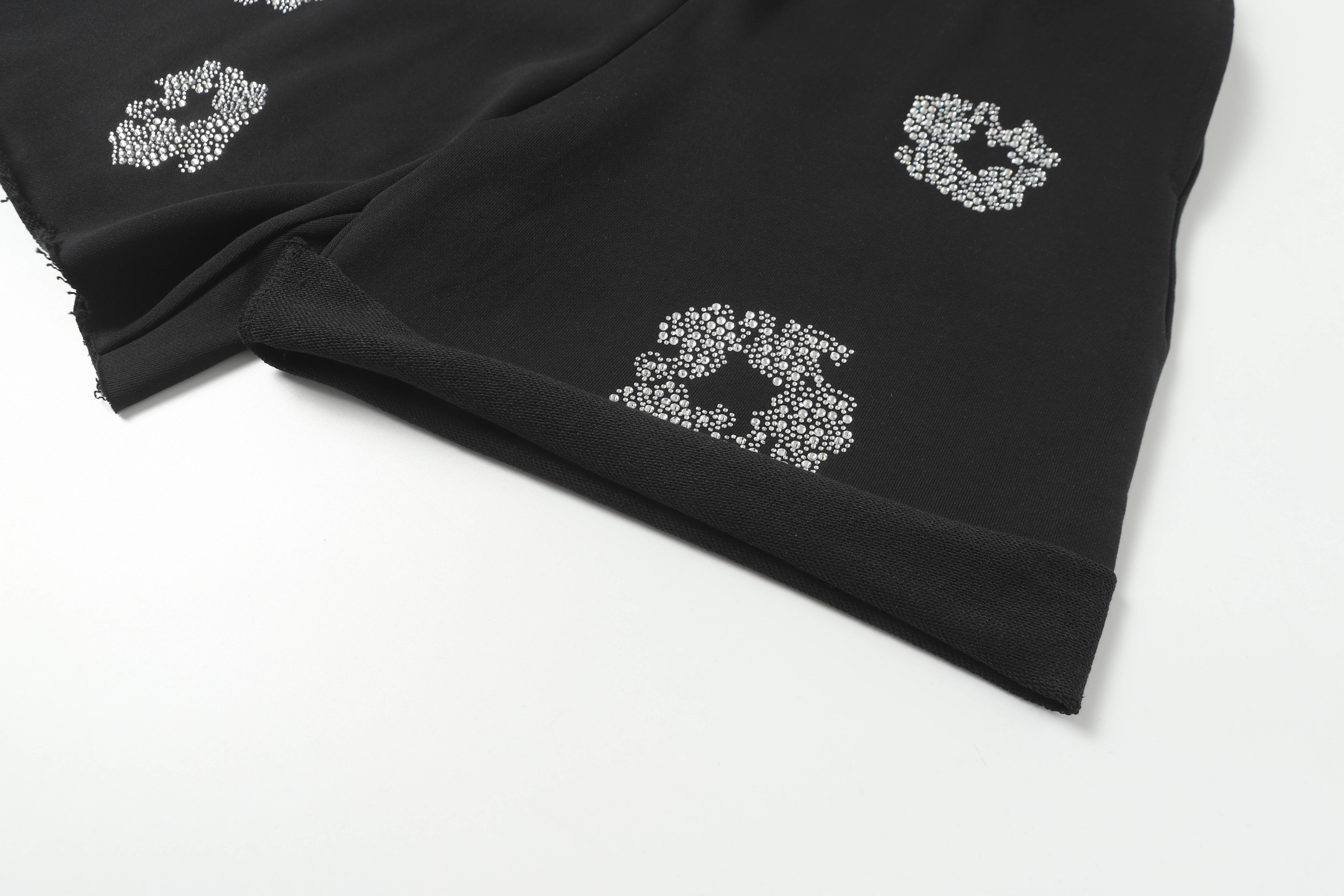 EM Sneakers Denim Tears Cotton Wreath T-shirt & Shorts Black and Diamond