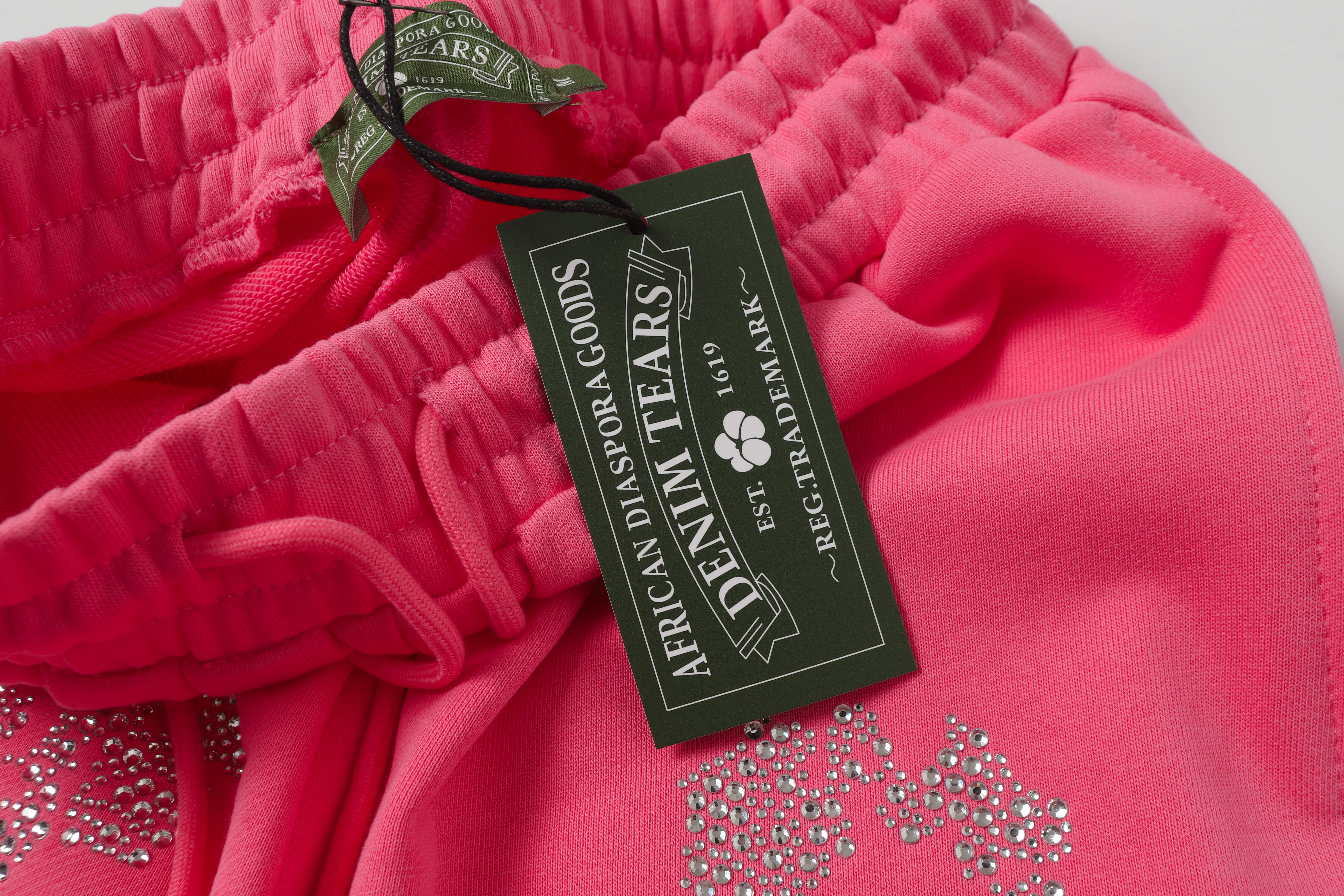 EM Sneakers Denim Tears Cotton Wreath T-shirt & Shorts Pink and Diamond