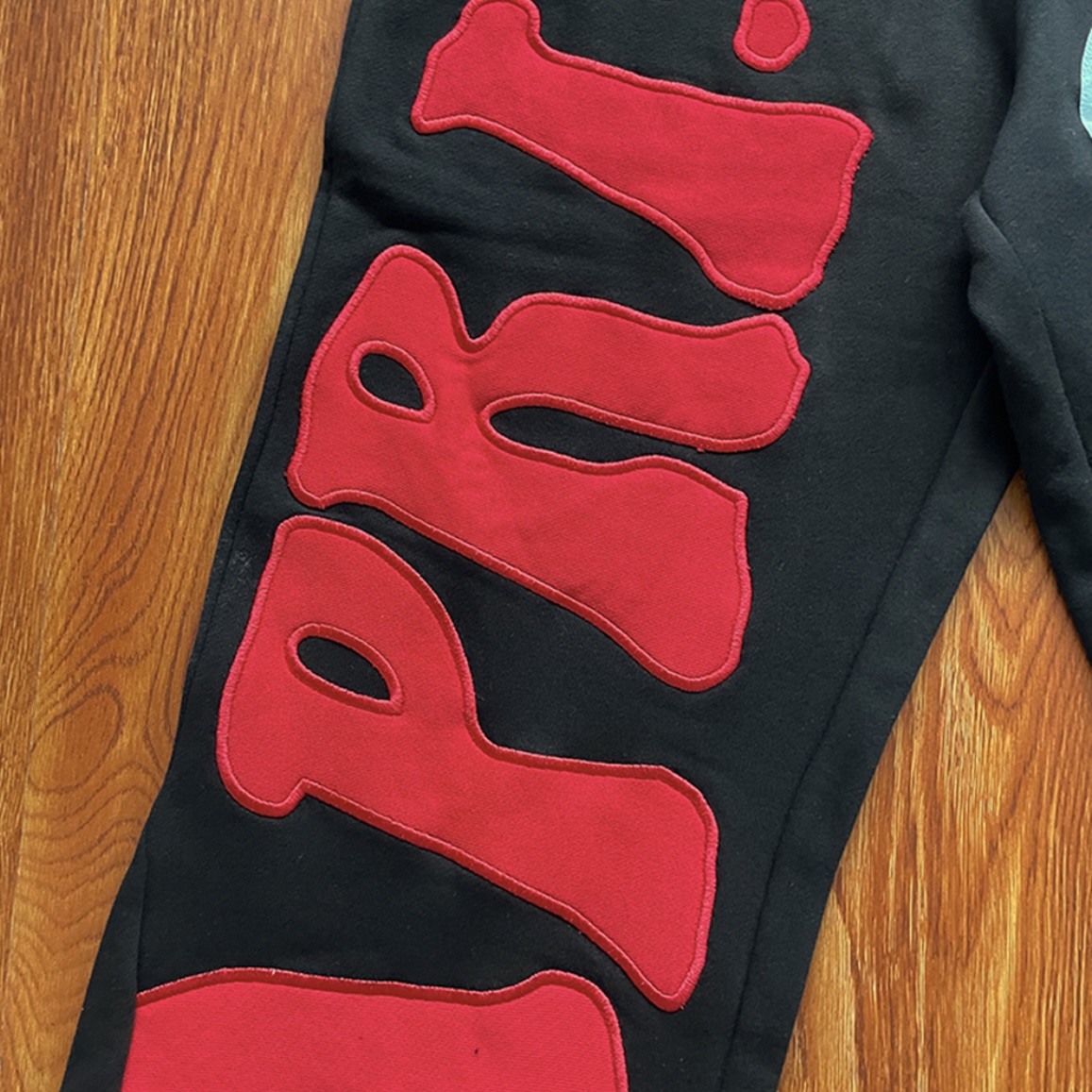 EM Sneakers Hellstar Capri Flared Sweatpants Red