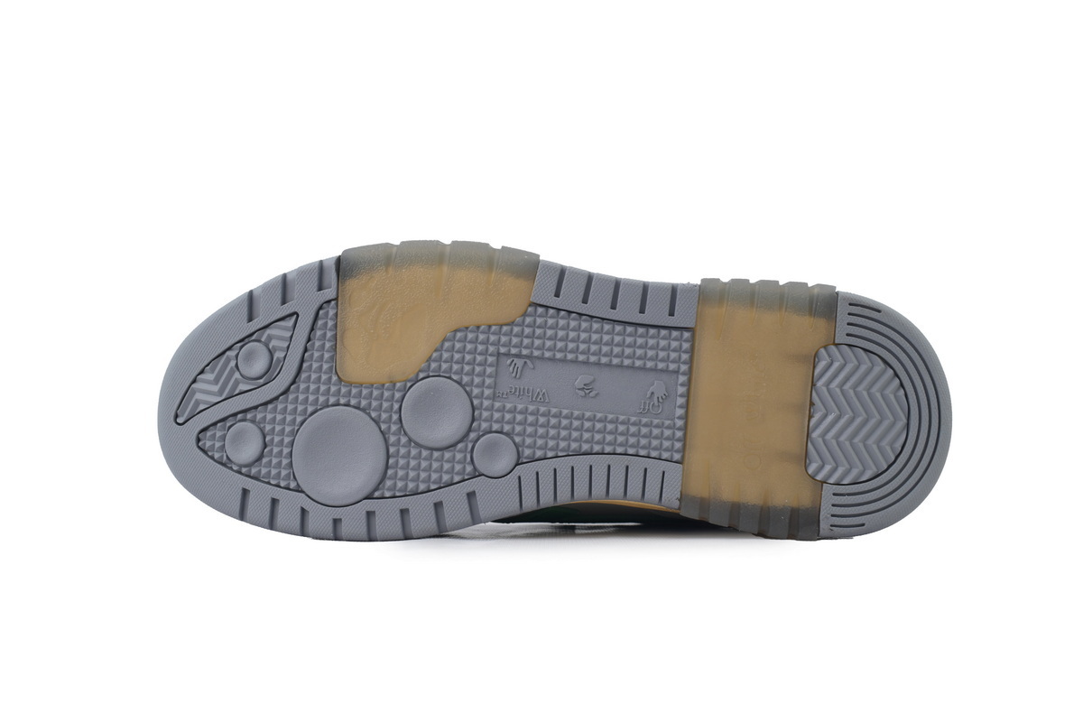 EM Sneakers Off-White Out of Office Low Light Grayish Green