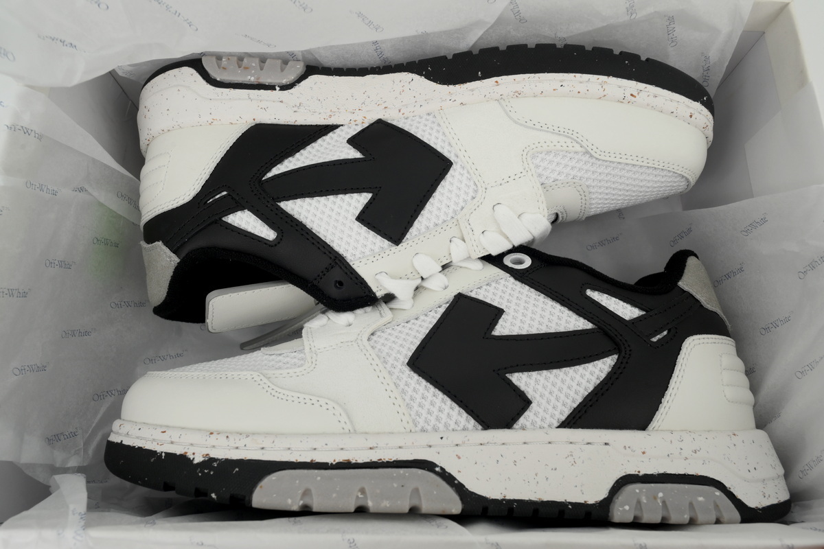 EM Sneakers Off-White Out of Office Slim White Black Speckled