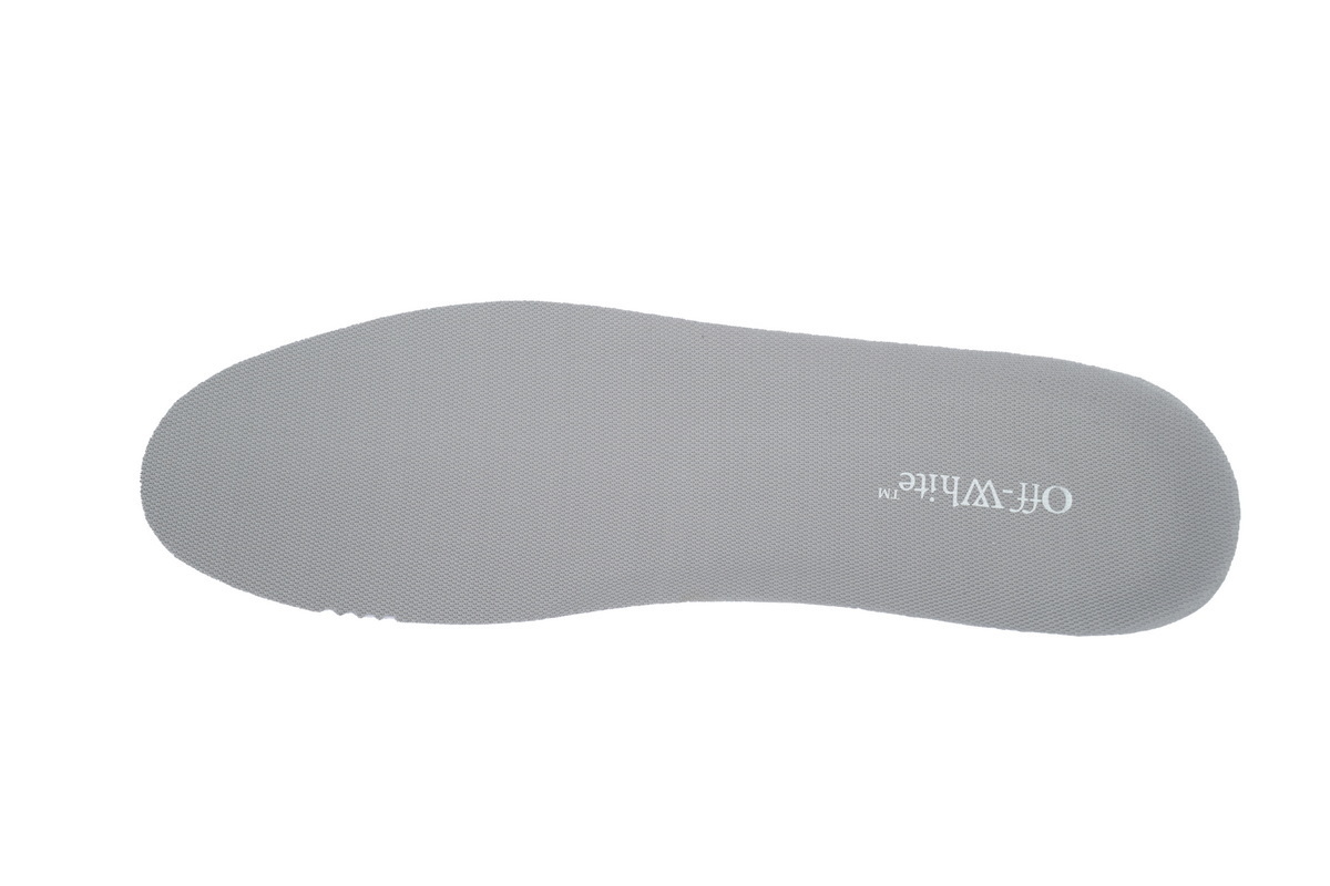 EM Sneakers Off-White Out of Office White Silver