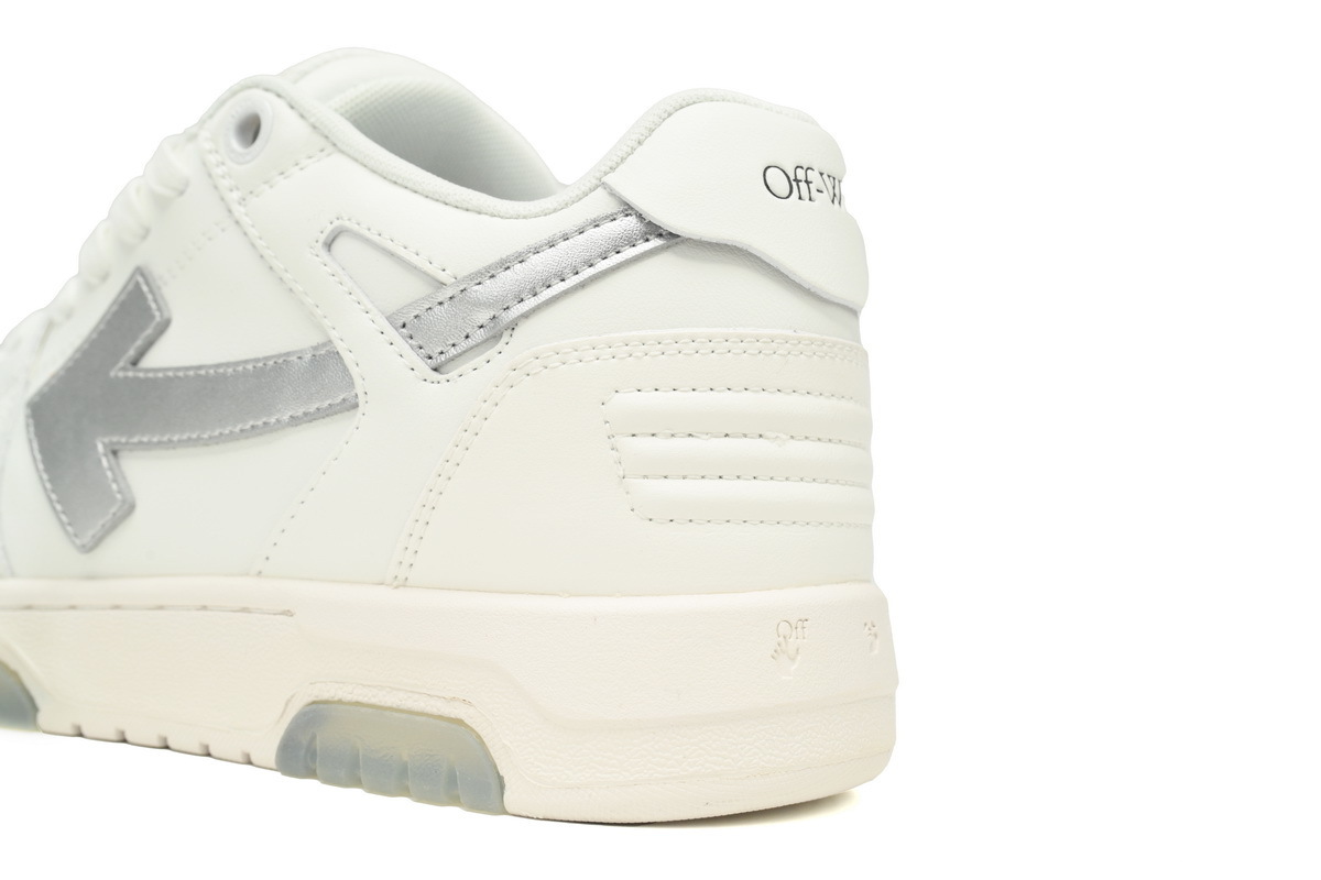 EM Sneakers OFF-WHITE Out Of White White Black White Silver H