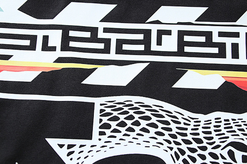 EM Sneakers Off-White T-shirt -168 Black /Red